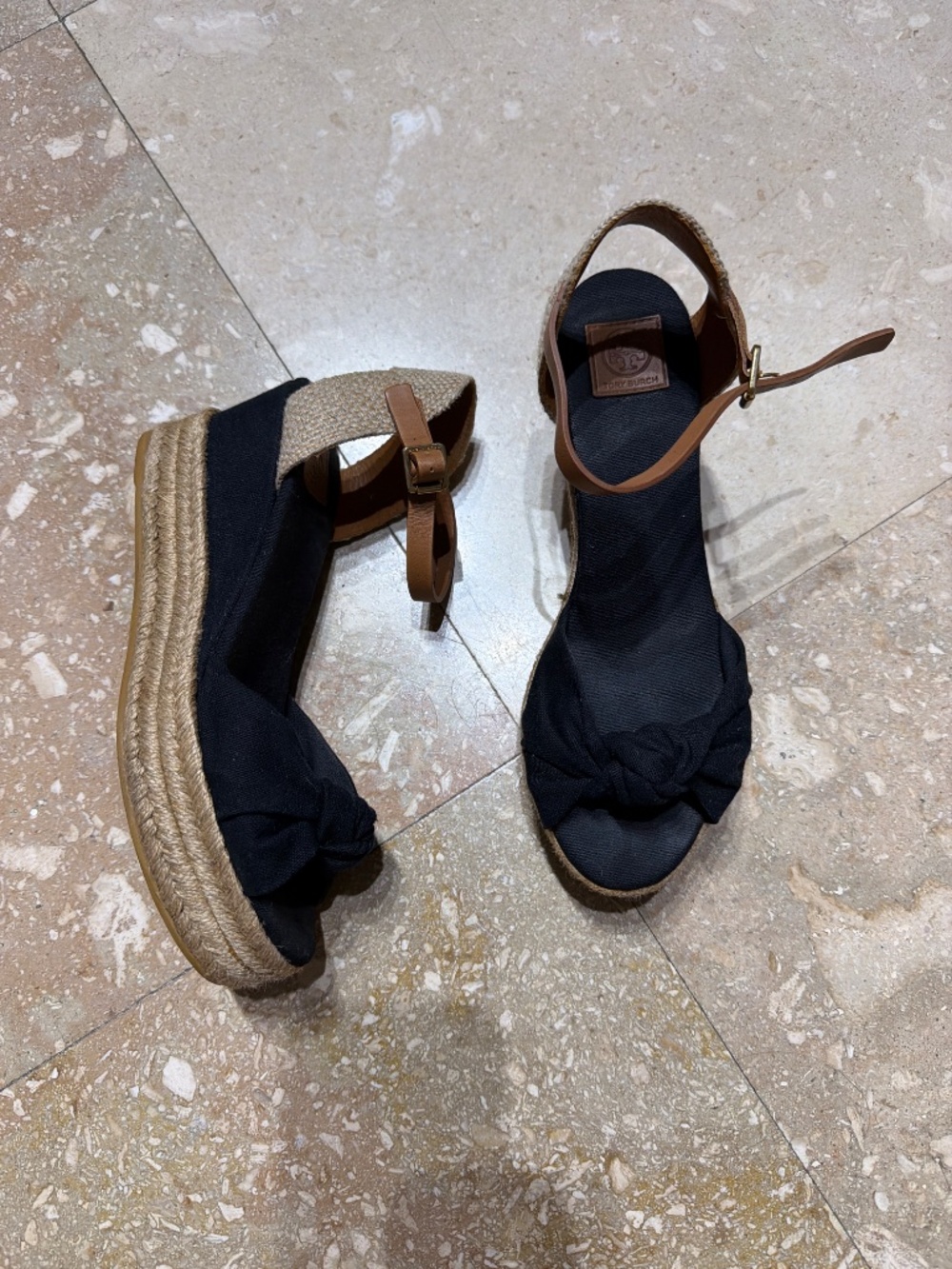 Shoes - Picture 4 of 4